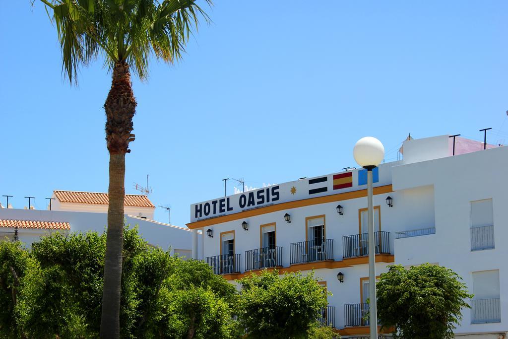 Hotel Oasis *