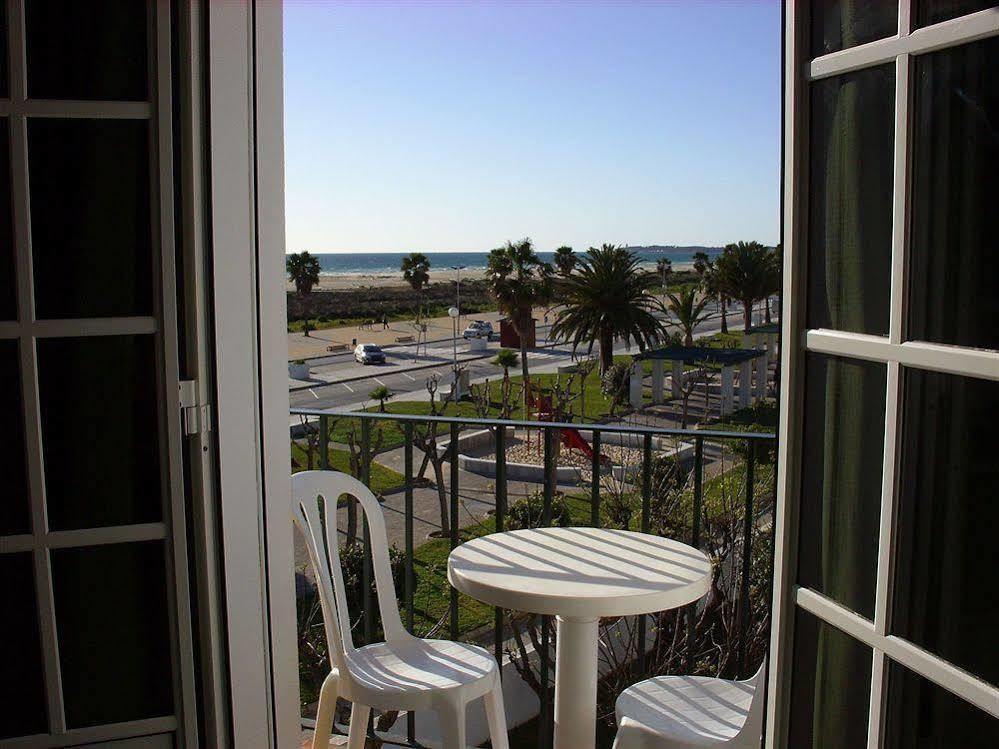 Hotel Oasis Conil De La Frontera